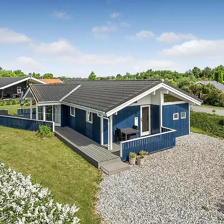 別荘 3 Bedroom Stunning In Juelsminde Sønderby
