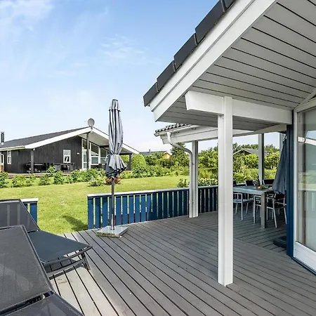 3 Bedroom Stunning In Juelsminde * Sønderby