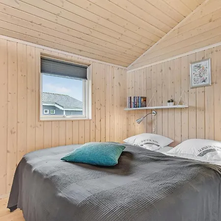 3 Bedroom Stunning In Juelsminde Sønderby
