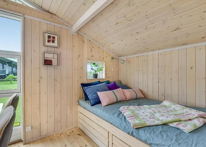 Pot Strandby Juelsminde V Denmark Semesterbostad