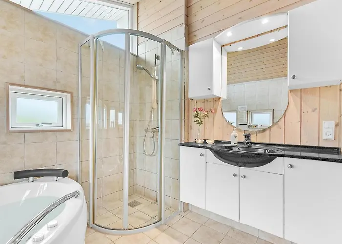 Pot Strandby Juelsminde V Denmark *