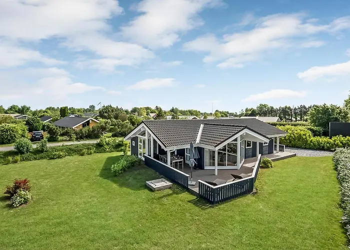 Pot Strandby Juelsminde V Denmark Semesterbostad Sonderby (Midtjylland)